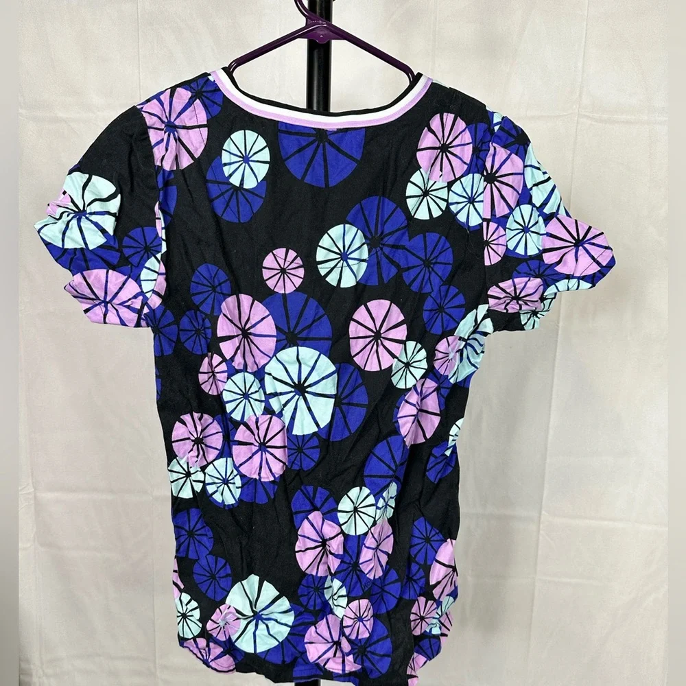 Scrub Top - Picture 3 of 4